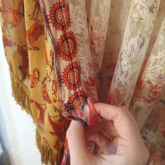 Ivy Jane Women's Size Small Floral Lace Mustard Gold Flamingo, Fringe Cardigan - Picture 12 of 12